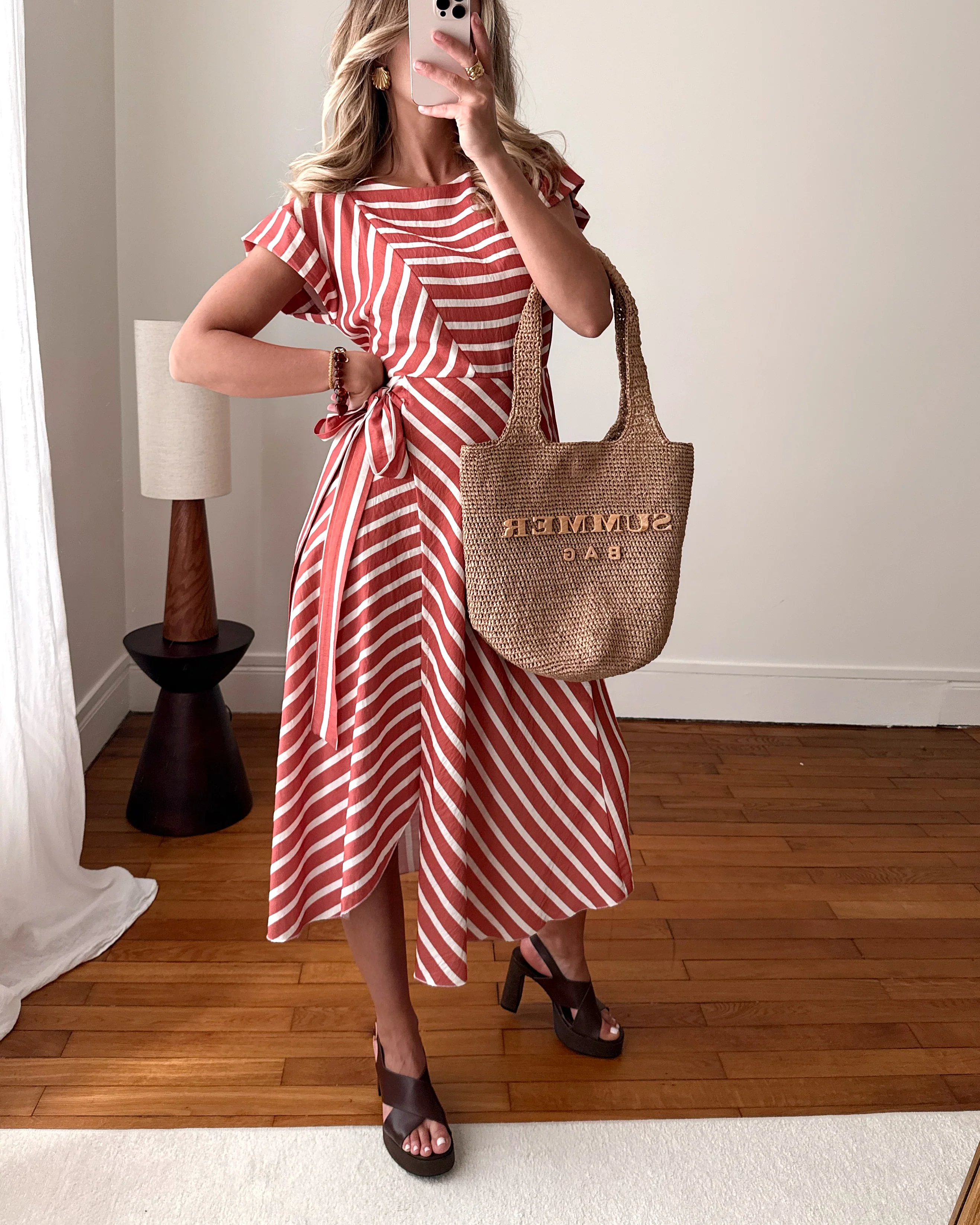 ROBE ROWAN